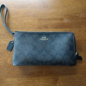 Coach wallet/wristlet